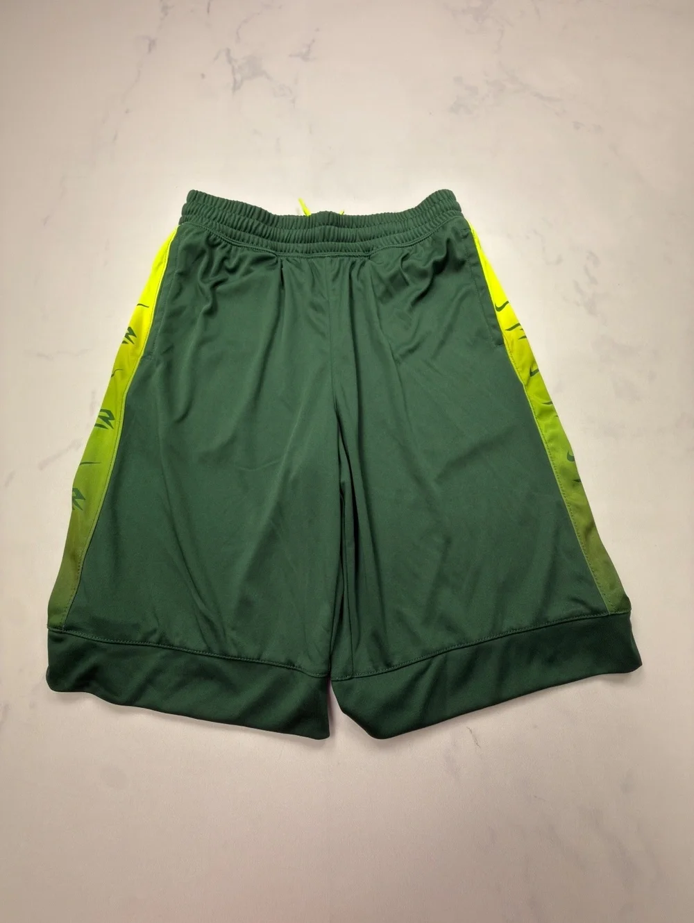 Nike Athletic Shorts Green 2010s Sporty Casual - Boys XL